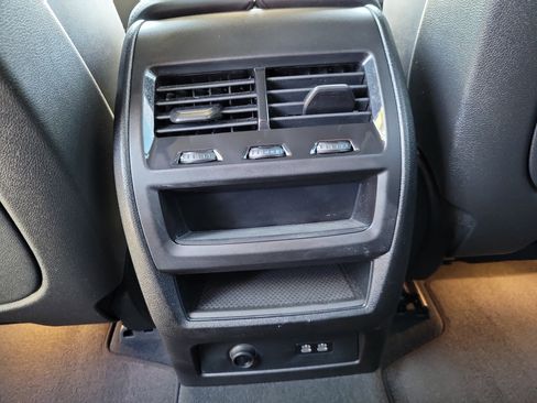 Used 2024 BMW X5 sDrive40i w/ M Sport Package RWD image 12