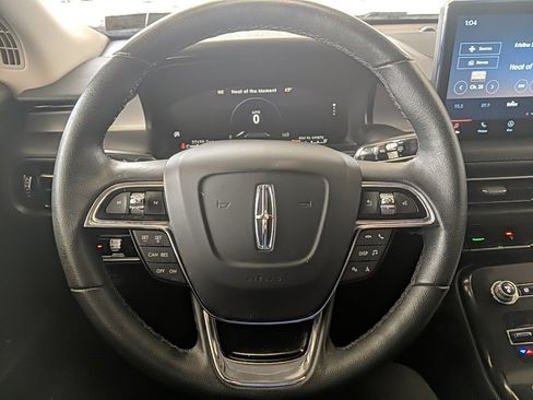 Certified 2022 Lincoln Nautilus AWD w/ Premium Package image 13