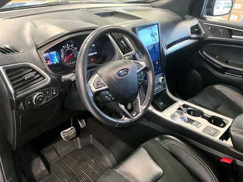 Used 2022 Ford Edge ST image 8
