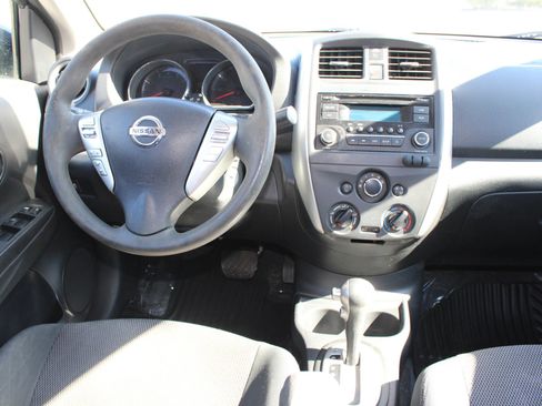 Used 2015 Nissan Versa SV image 13