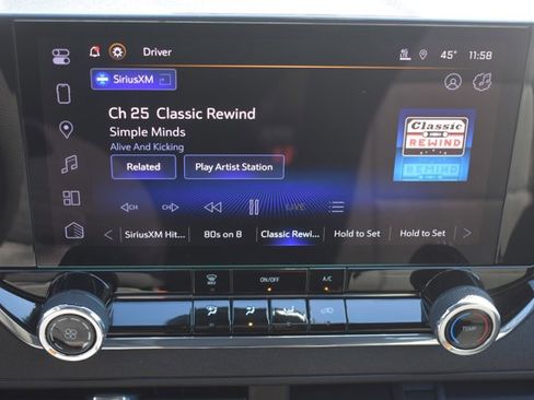 Used 2024 Chevrolet Colorado W/T image 20