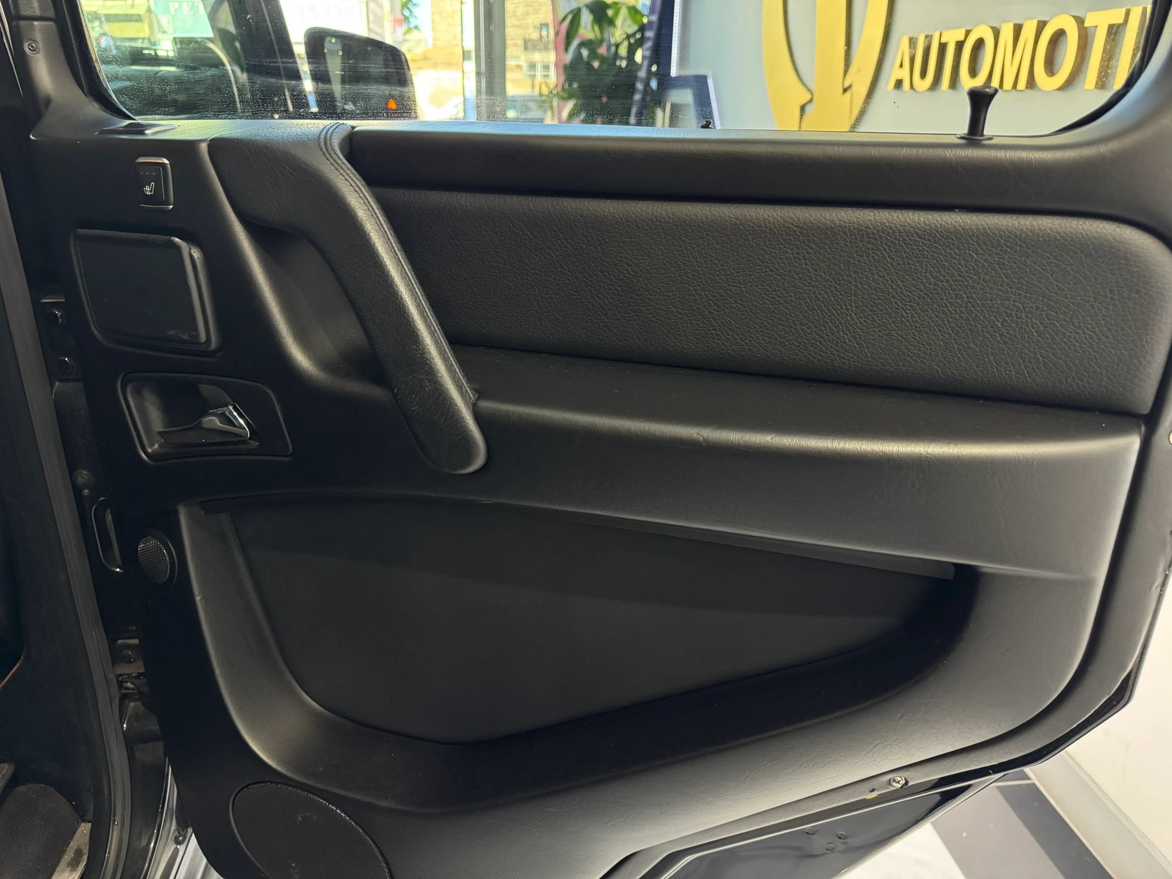 Used 2016 Mercedes-Benz G 550 image 28