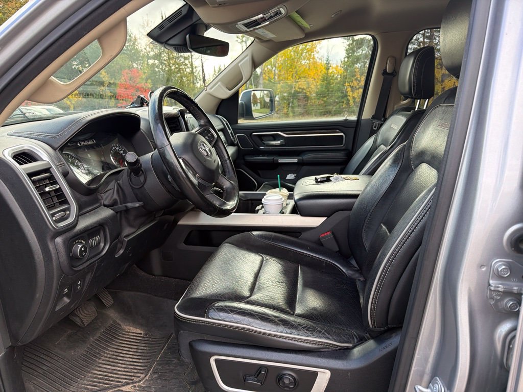 Used 2019 RAM 1500 Laramie RWD image 5