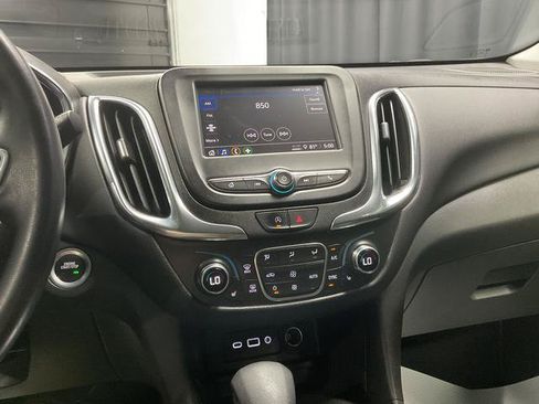 Used 2024 Chevrolet Equinox LT FWD image 25