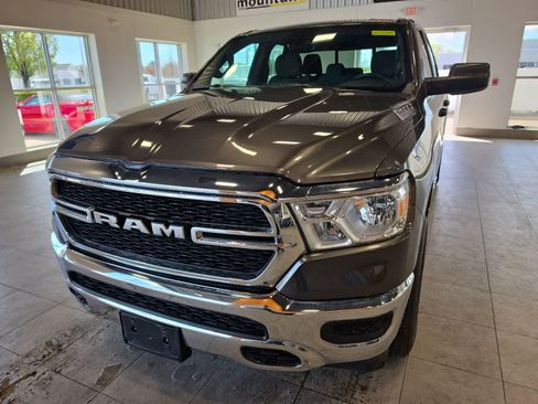 Used 2022 RAM 1500 Tradesman w/ SXT Appearance Group AWD/4WD image 2