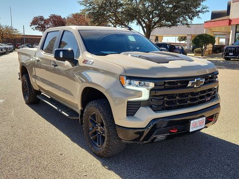 Used 2022 Chevrolet Silverado 1500 LT Trail Boss w/ LT Trail Boss Premium Package image 6