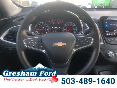 Used 2024 Chevrolet Malibu LS image 17