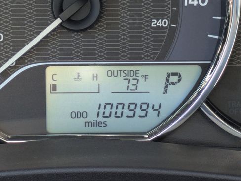 Used 2015 Toyota Corolla LE w/ Body Protection Package #1 FWD image 14