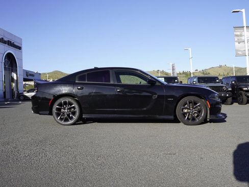 Used 2019 Dodge Charger R/T w/ Plus Group image 3