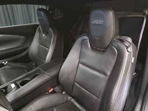 Used 2013 Chevrolet Camaro SS w/ SS Performance Package image 18