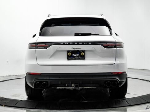 Used 2023 Porsche Cayenne image 10