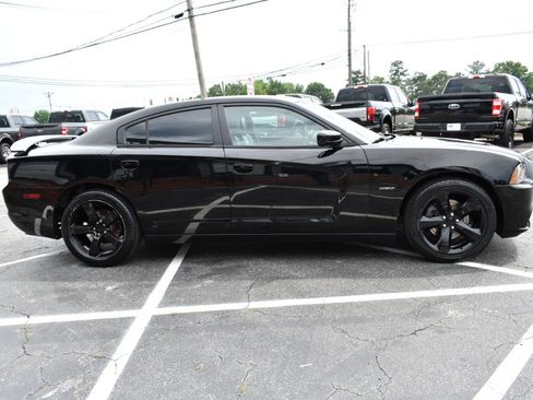 Used 2014 Dodge Charger R/T RWD image 5