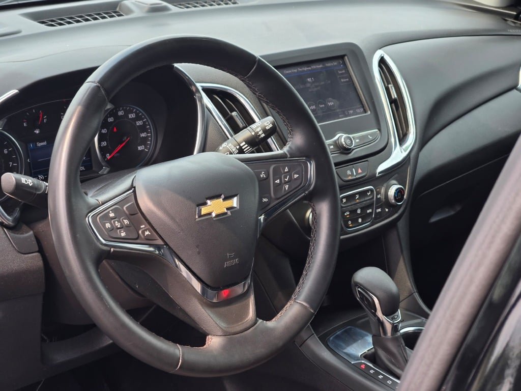 Used 2023 Chevrolet Equinox LT FWD image 22