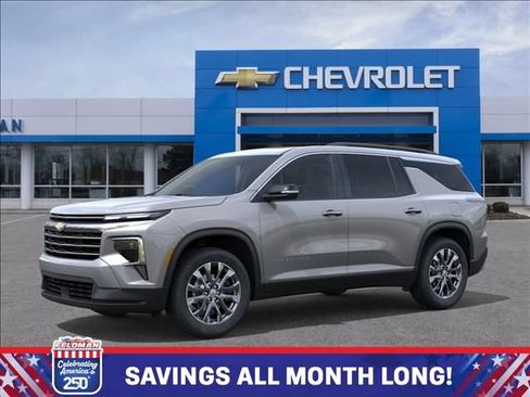 New 2026 Chevrolet Traverse LT w/ Sun and Wheel Package AWD/4WD image 2