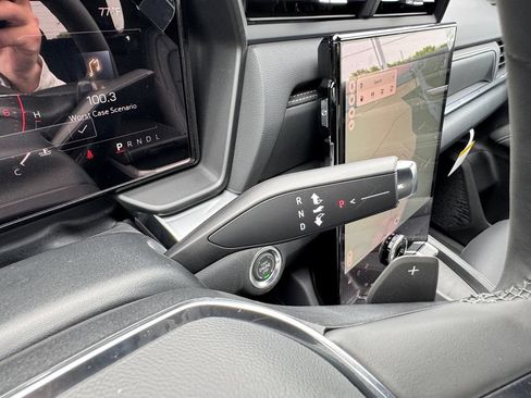 New 2027 GMC Terrain Elevation w/ Elevation Premium Package AWD/4WD image 31