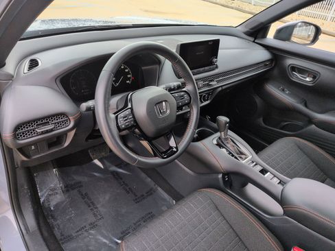 Certified 2024 Honda HR-V Sport image 10
