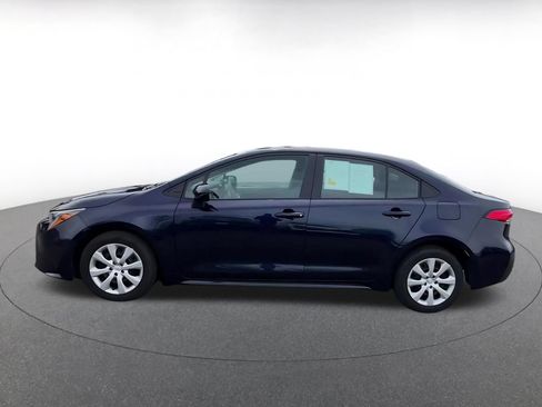 Used 2025 Toyota Corolla LE FWD image 9
