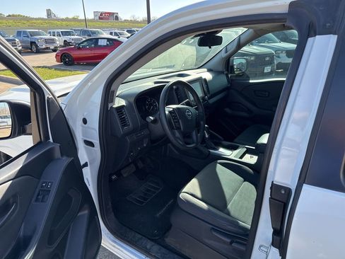Used 2024 Nissan Frontier S image 19