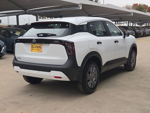 New 2026 Nissan Kicks S image 3