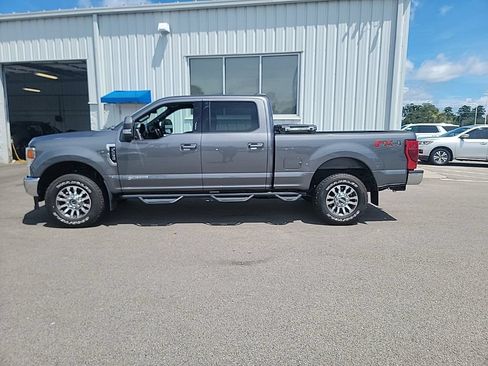 Used 2022 Ford F250 Lariat w/ Lariat Value Package AWD/4WD image 2