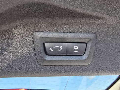 New 2026 BMW ALPINA XB7 AWD/4WD image 9