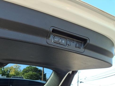 Used 2022 Ford Explorer ST w/ Equipment Group 401A image 10