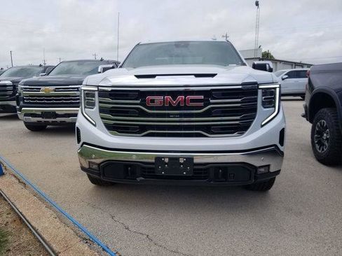 New 2026 GMC Sierra 1500 SLT AWD/4WD image 7