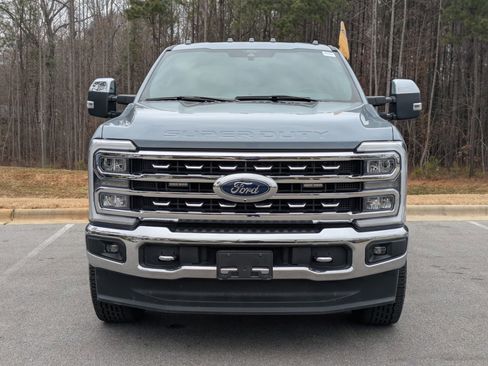 Certified 2024 Ford F350 Lariat w/ Chrome Package image 7