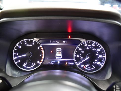 Used 2023 Nissan Rogue S AWD/4WD image 17