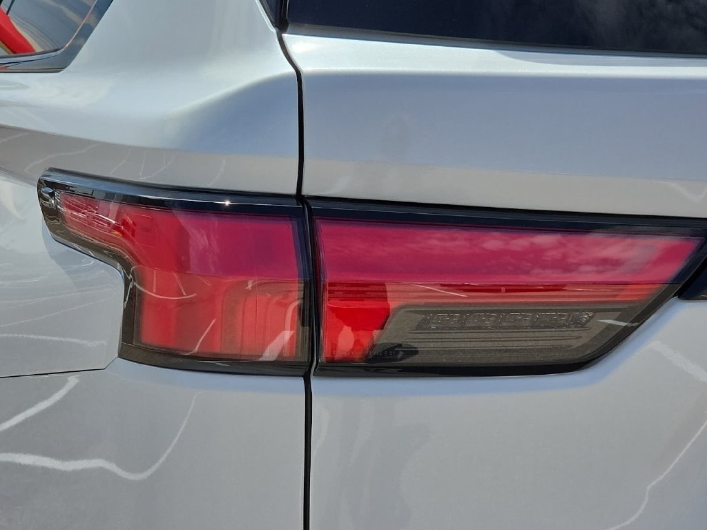 New 2026 Toyota Sequoia Platinum AWD/4WD image 12