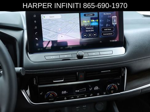 Used 2025 Nissan Rogue Platinum image 26