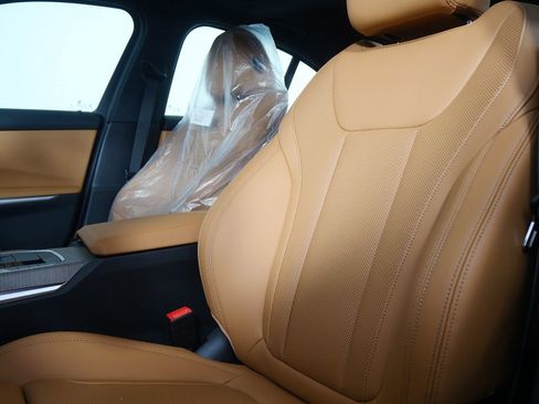 New 2026 BMW 330i xDrive Sedan w/ Premium Package image 10