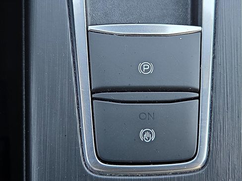 Used 2025 Ford Escape ST-Line FWD image 18