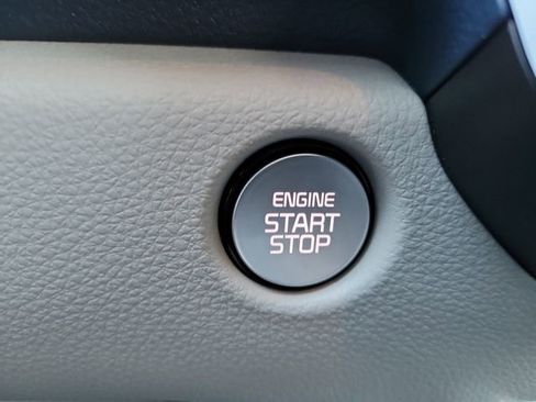 New 2026 Kia Carnival EX image 30