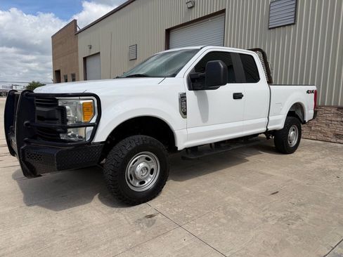 Used 2017 Ford F250 XL w/ Snow Plow Prep Package AWD/4WD image 1