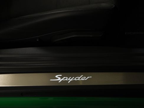 Used 2023 Porsche 718 Boxster Spyder RWD image 32