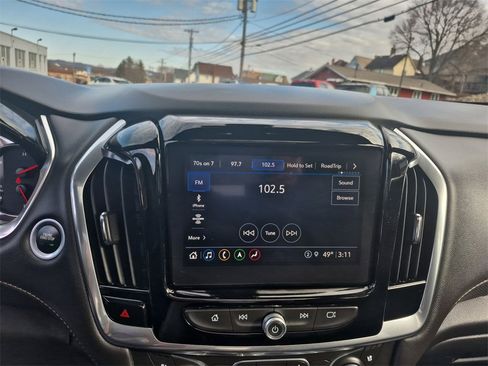 Used 2023 Chevrolet Traverse Premier w/ Redline Edition image 23