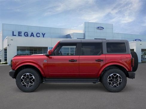 New 2026 Ford Bronco Outer Banks image 3