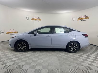 New 2025 Nissan Versa SV w/ Trunk Package