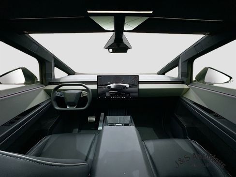 Used 2024 Tesla Cybertruck AWD Crew Cab image 29