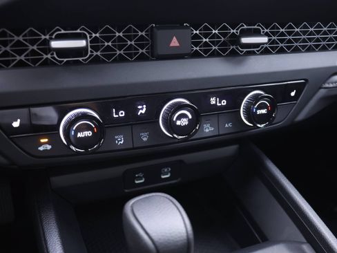 Certified 2025 Honda Accord SE image 6