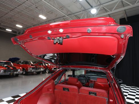 Used 1990 Ford Mustang GT RWD image 44