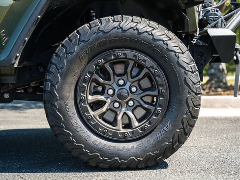 Used 2022 Jeep Wrangler Unlimited Rubicon w/ Trailer Tow Package AWD/4WD image 31