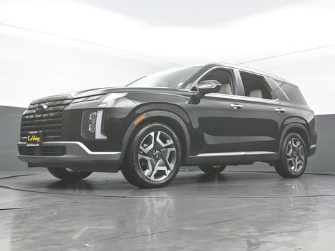 Used 2023 Hyundai Palisade Limited w/ Cargo Package FWD image 50