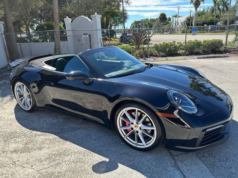 Used 2024 Porsche 911 Carrera S RWD image 3