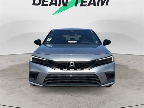 Used 2022 Honda Civic Sport image 3