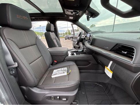 New 2026 Chevrolet Tahoe High Country AWD/4WD image 6
