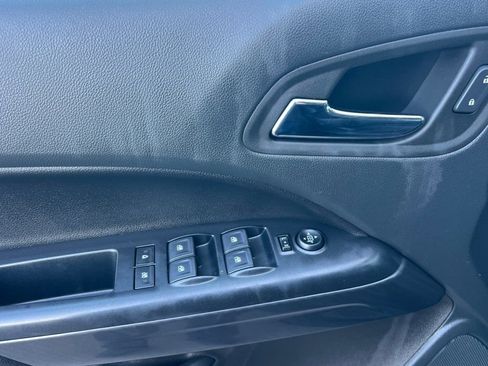 Used 2022 GMC Canyon AT4 w/ Trailering Package image 8