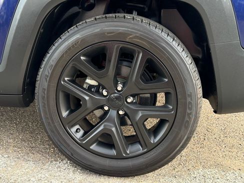 Used 2018 Jeep Renegade Sport w/ Power & Air Group FWD image 34