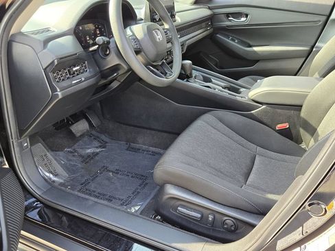 Certified 2023 Honda Accord EX image 10